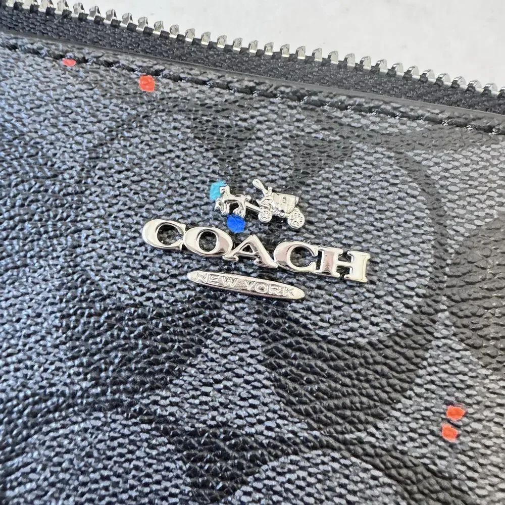 Coach black sierra